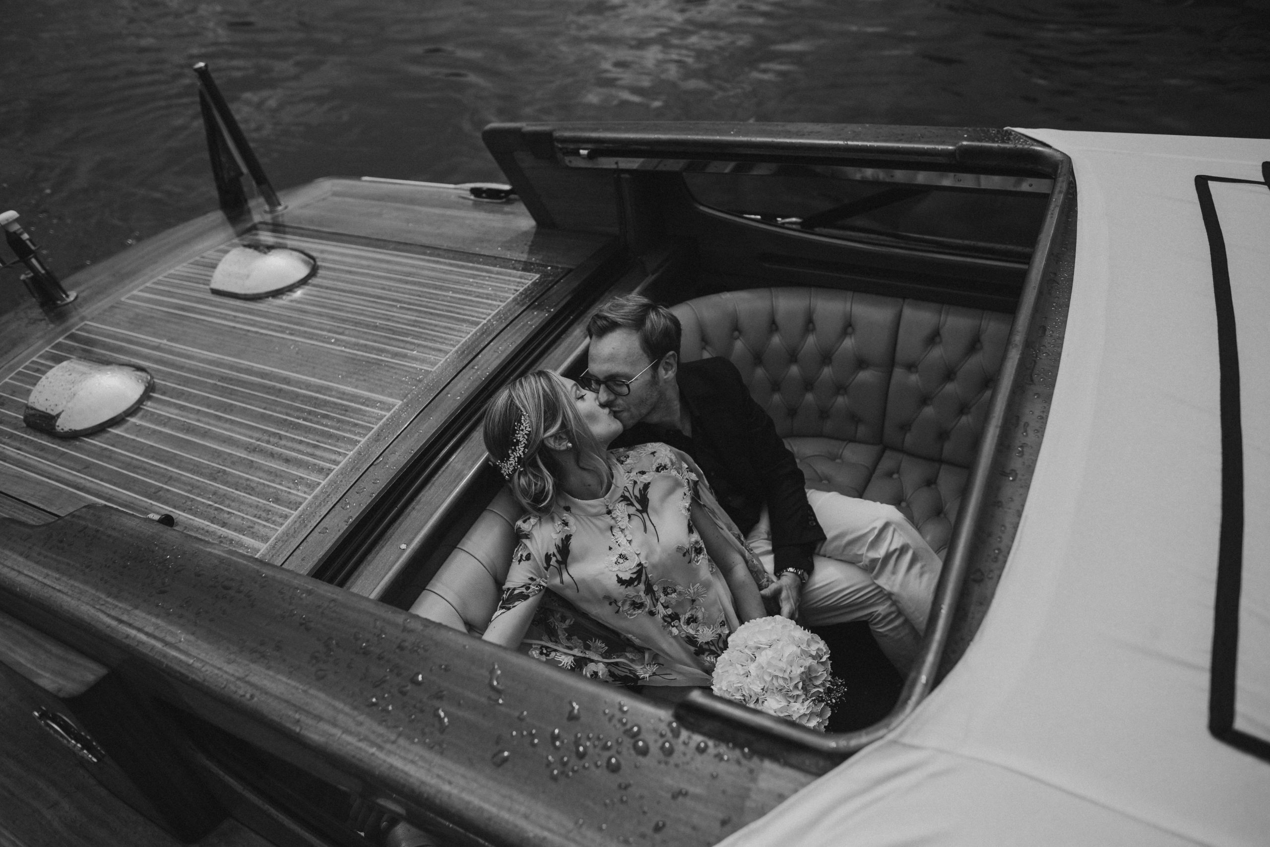 wedding couple blue dress kiss boat thames london water